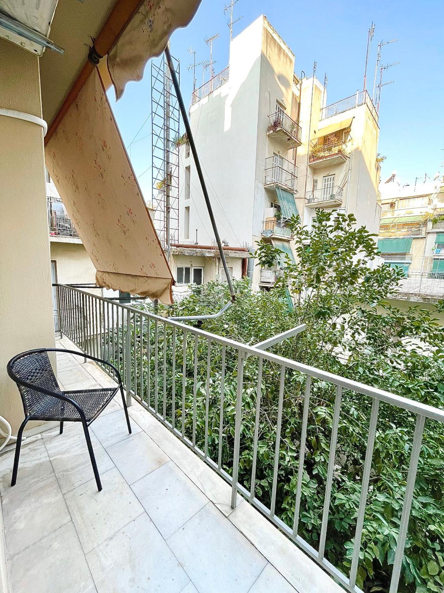 Comfy And Spacious Two Bedroom Apartment With Balcony أثينا المظهر الخارجي الصورة