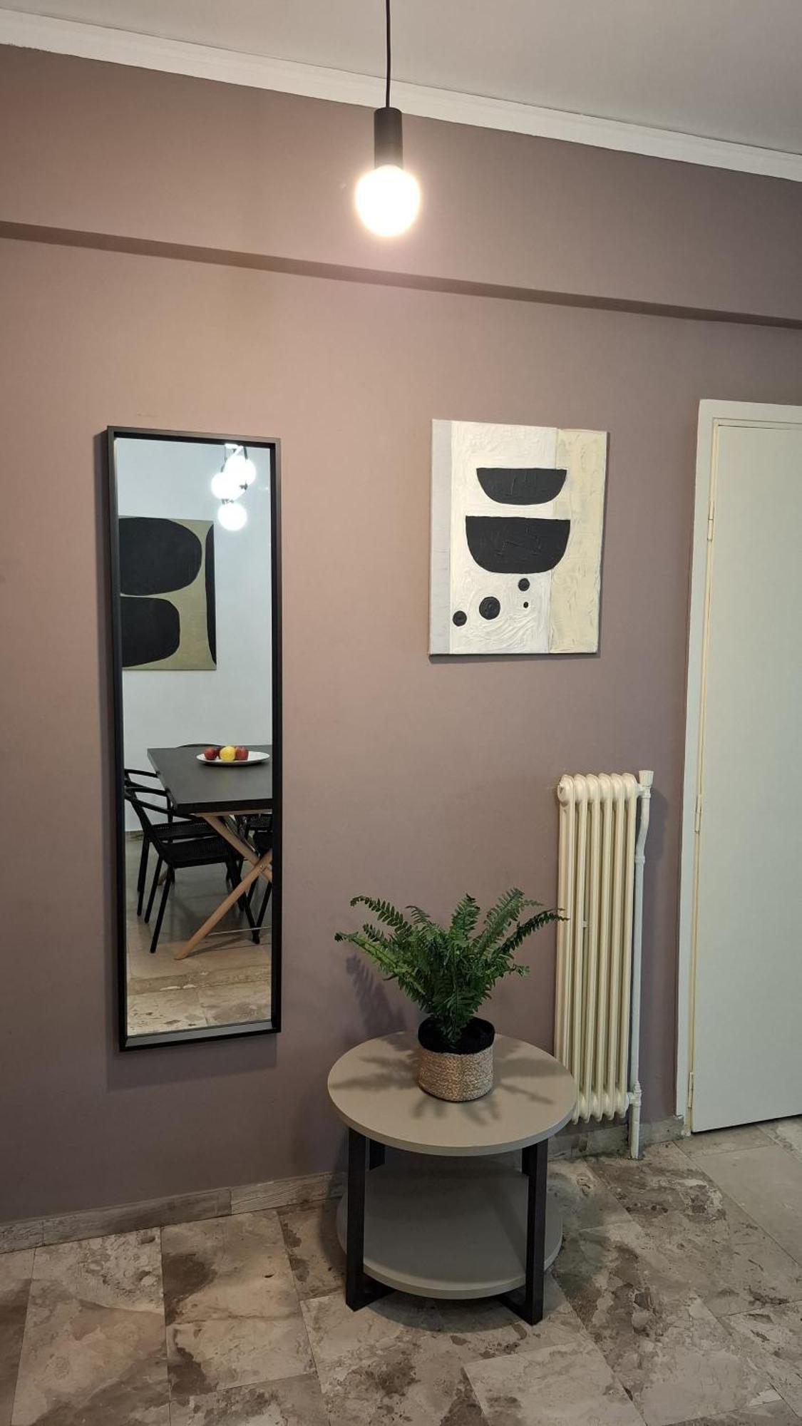 Comfy And Spacious Two Bedroom Apartment With Balcony أثينا المظهر الخارجي الصورة